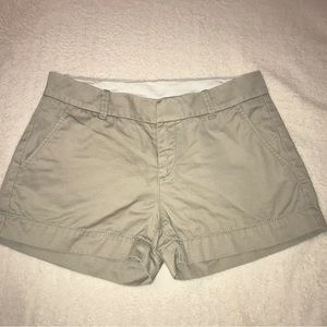 Like New Uniqlo khaki 100%cotton shorts - fits sz 0 (XS/S)